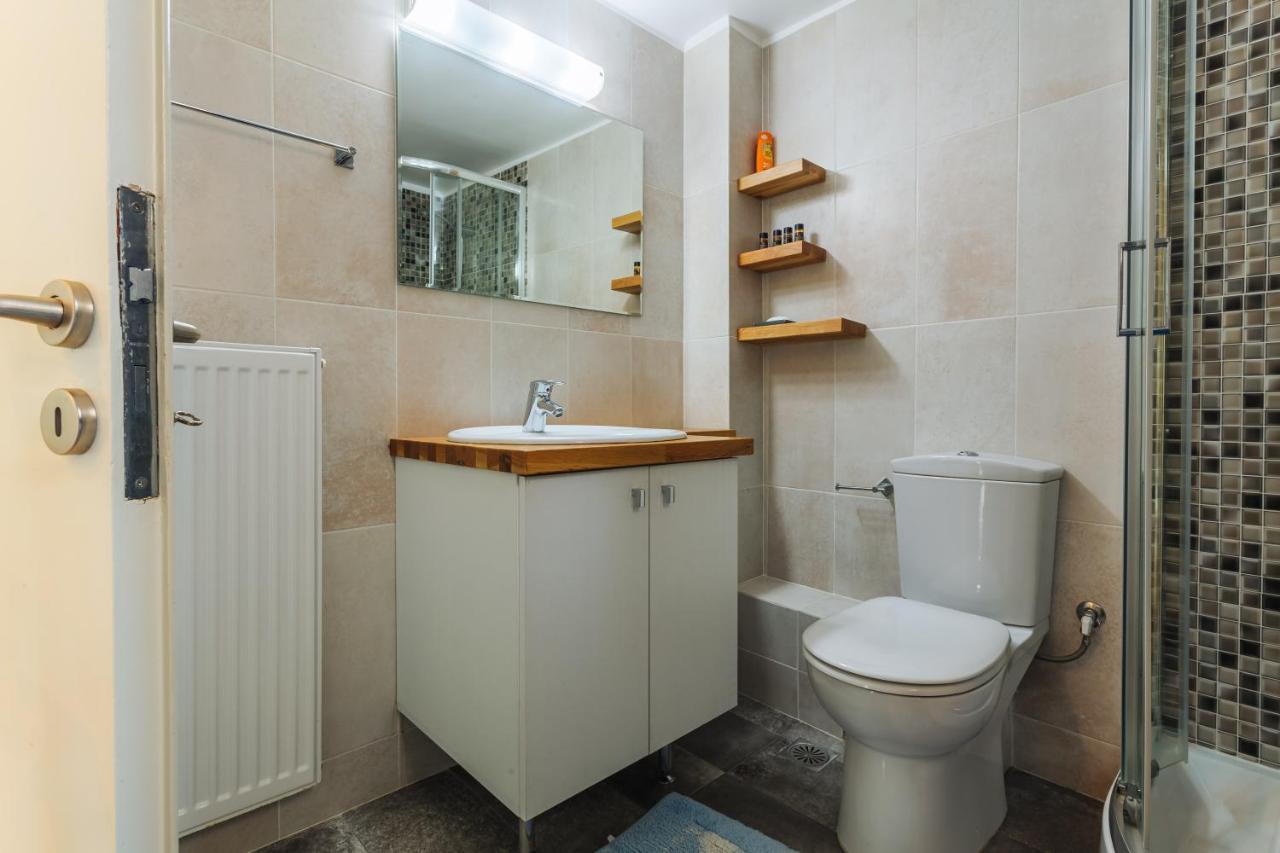 Upscale Modern Escape In The Historic Center Kalamata